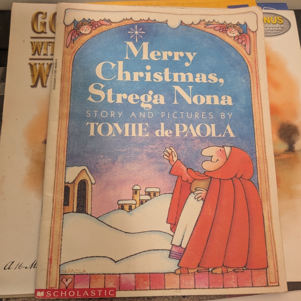 Merry Christmas Strega Nona Book By Tomie DePaola Scholastic 1992 Vintage
